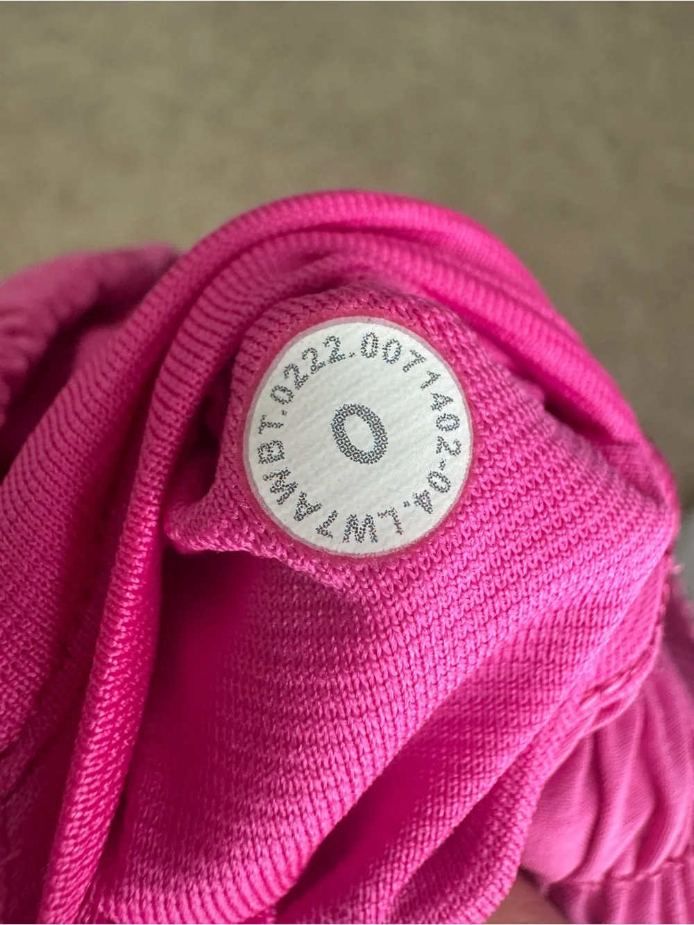 Lululemon Hotty Hot Short II *Long 4" - Picture 3 of 3